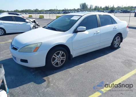 2006 Honda Accord 2.4 Ex из США, поврежденный, VIN 1HGCM56816A148691